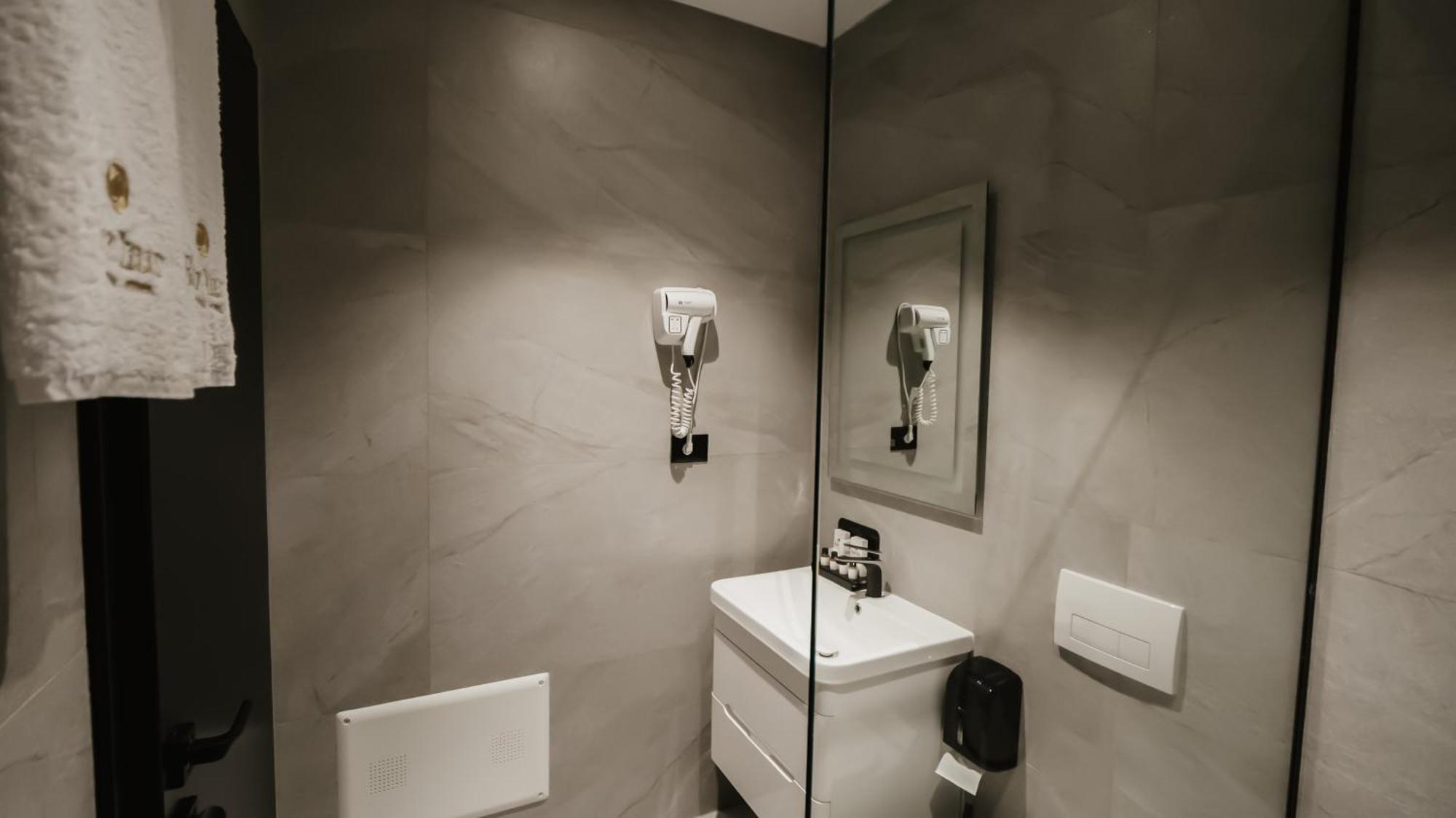 Hotel Baz'hur Boutique Kukes
